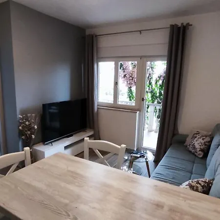 Toto Apartment